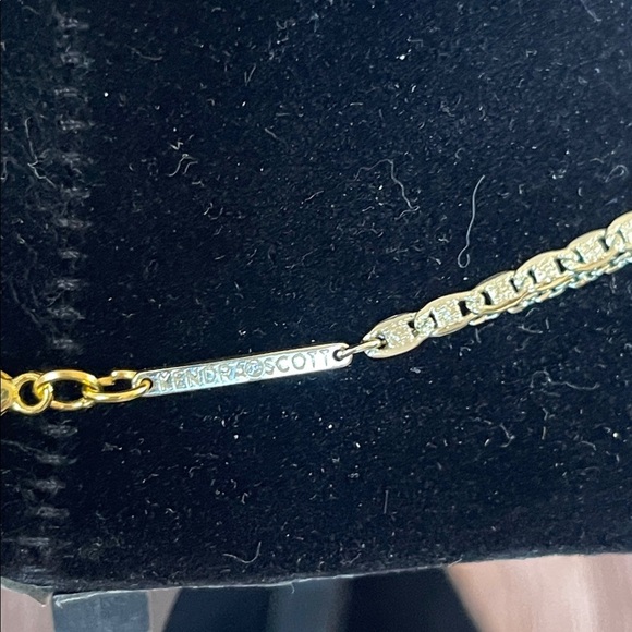 Kendra Scott Gold Chain Necklace with Iridescent Pendant - Picture 4 of 6